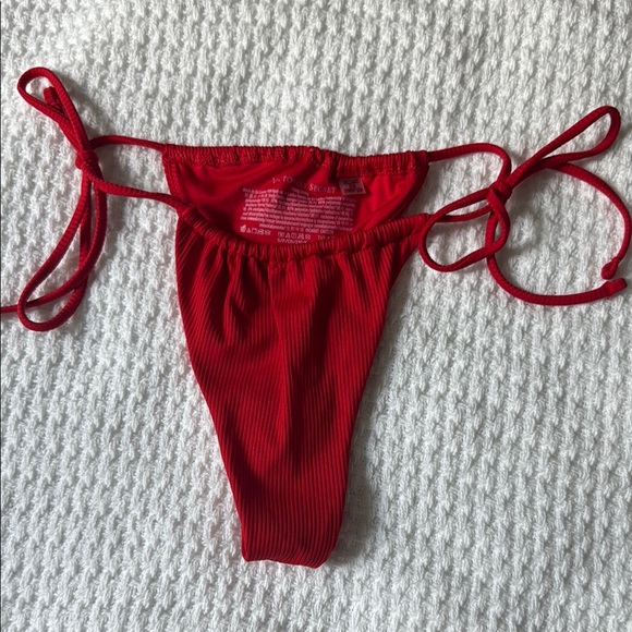 Victoria Secret Red Bikini Bottom / thong - Picture 1 of 6